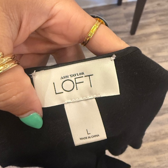 LOFT |  Black Ruffle Trim Cardigan Large - Picture 4 of 4